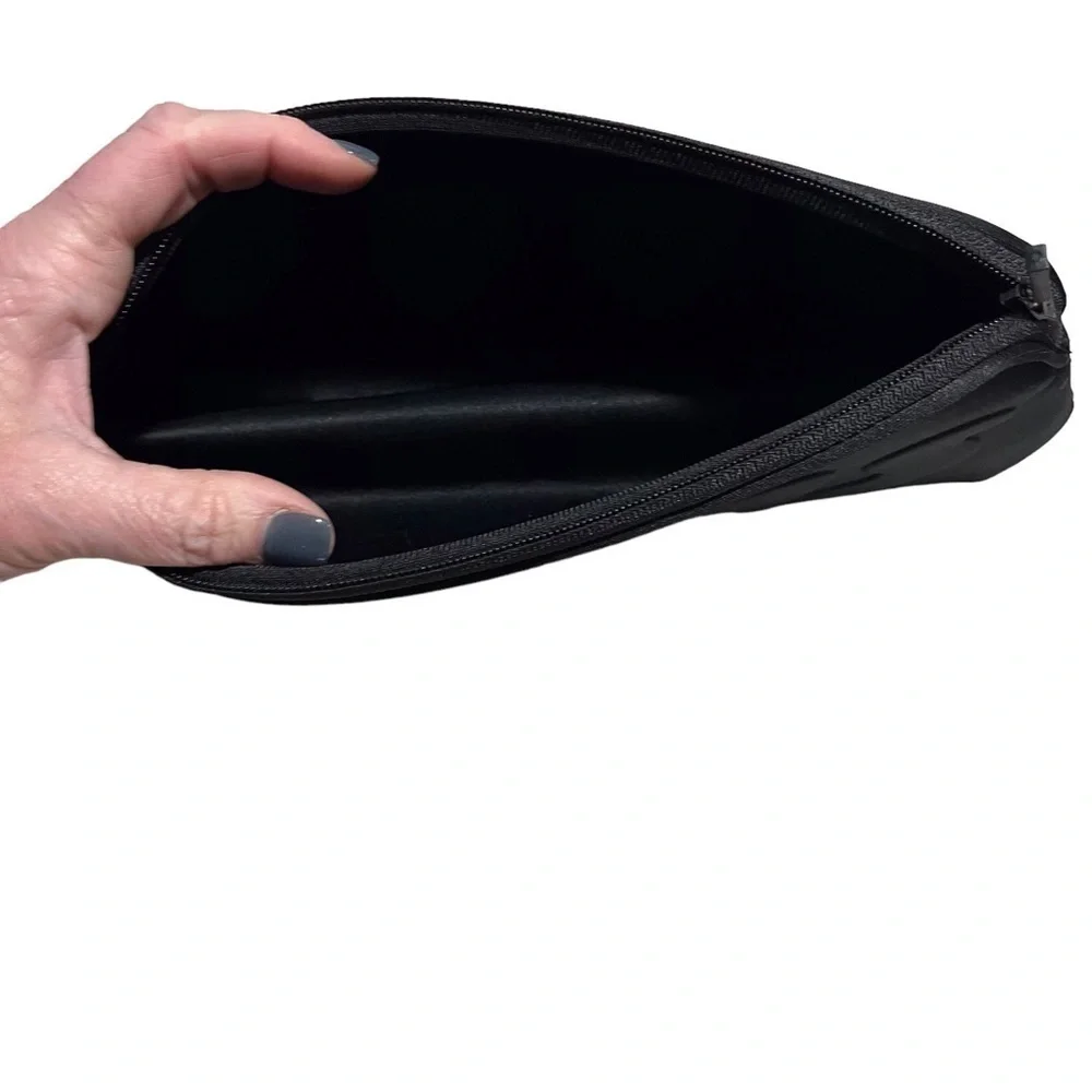Skims Neoprene Waterproof Zip Pouch Bag Black Travel Toiletry Make Up Toiletry